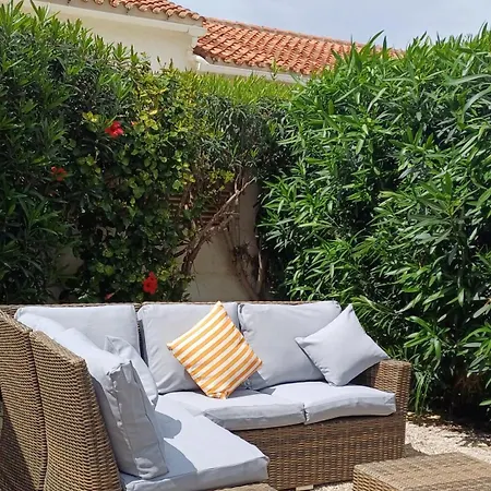 Denia Offers Casa Crosby - Private Within Walking Distance To The